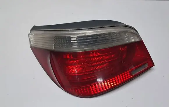BMW 5 E60 E61 Rear/tail lights 6910767