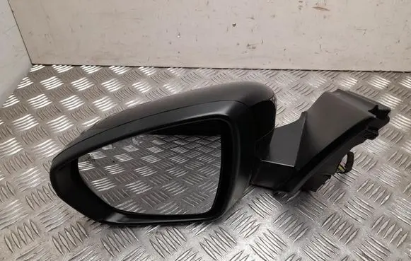 Peugeot 5008 Front door electric wing mirror E20415163