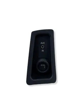 BMW 1 E81 E87 AUX in-socket connector 9110410 5116