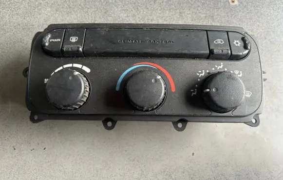 Chrysler Voyager Climate control unit 05134768AA 34768 001501694052