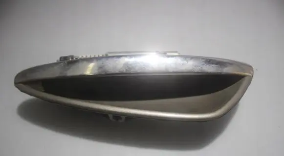 Rear door exterior handle/bracket