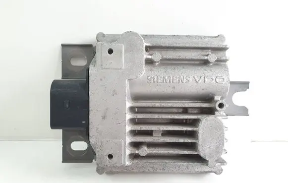Porsche Panamera (970) Fuel injection pump control unit/module 7P0906093 A2C53355730