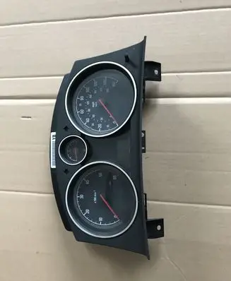 Opel Zafira B Speedometer (instrument cluster) 13309001