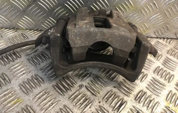 Mercedes-Benz B W245 Front brake caliper