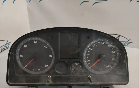 Volkswagen Touran I Speedometer (instrument cluster) 1T0920962E V0011000 VWZ7Z0F3592658