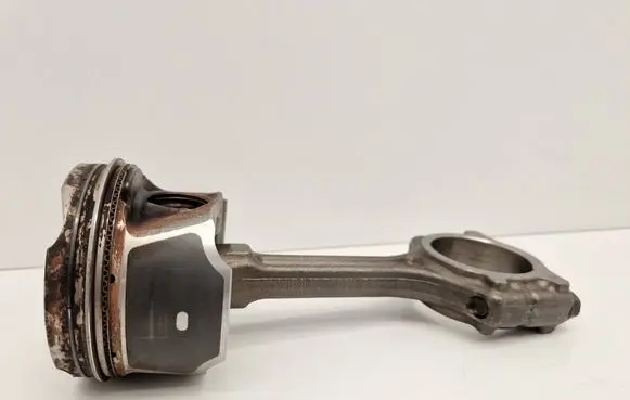 Mercedes-Benz CLA C118 X118 Piston with connecting rod A2820301500 120104449R