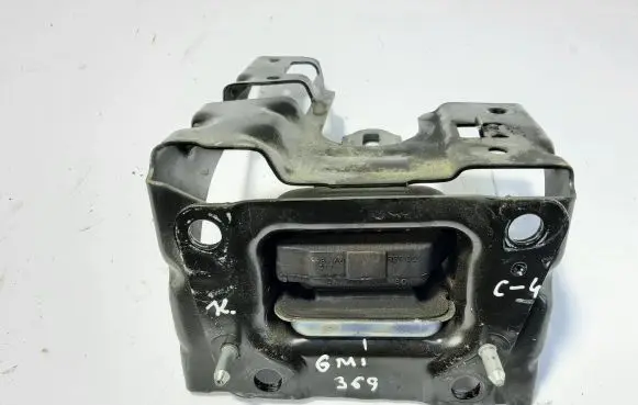 Citroen C4 Cactus Engine mount bracket 9801521580