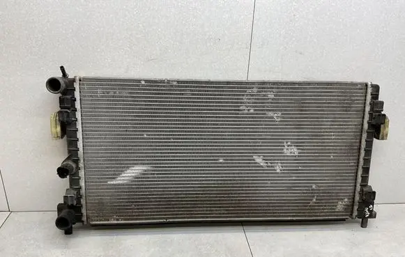 Skoda Rapid (NH) Coolant radiator 6R0121253A