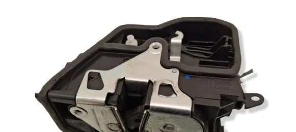 BMW 1 E82 E88 Rear door lock A053702