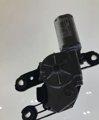 Volkswagen Golf VII Rear window wiper motor W000038532 5G0955711