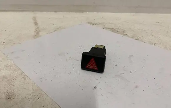 Audi A4 S4 B6 8E 8H Hazard light switch 8E0941509