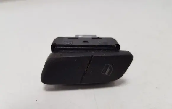Volkswagen Polo IV 9N3 Electric window control switch