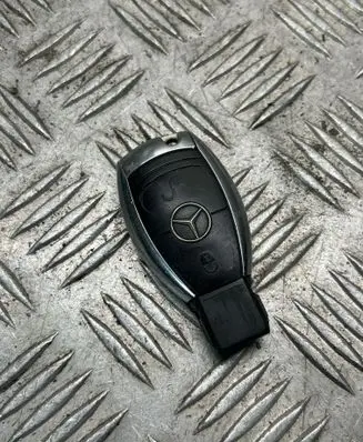 Mercedes-Benz C W204 Ignition key/card 