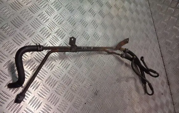 Toyota Avensis T250 Oil fill pipe 