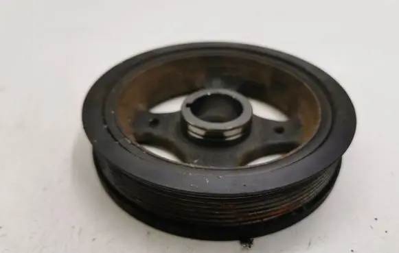 Toyota Avensis T250 Crankshaft pulley