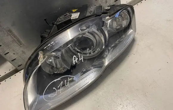 Audi A4 S4 B7 8E 8H Headlight/headlamp