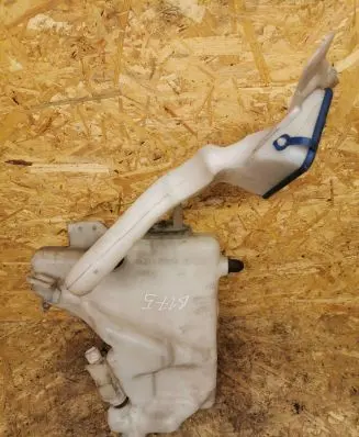 Mercedes-Benz E W211 Windshield washer fluid reservoir/tank 2118601460 A2118600764