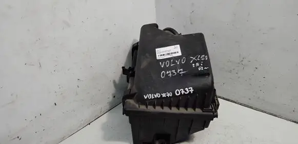 Volvo XC70 Air filter box 8649673