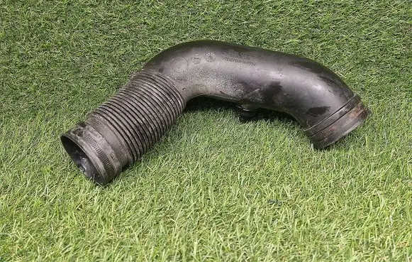 Opel Astra H Air intake hose/pipe 55559325 551020308