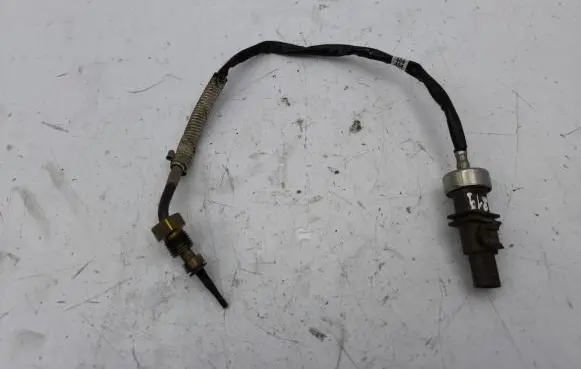 Volkswagen Arteon Exhaust gas temperature sensor 04L919529D