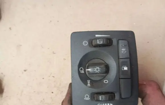 Volvo S40 Light switch 30669734 04W48T 19206