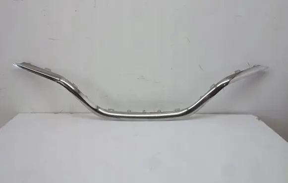 Renault Captur Front bumper upper radiator grill 620789602R
