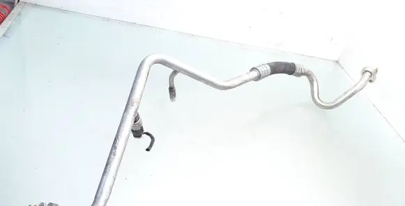 Air conditioning (A/C) pipe/hose