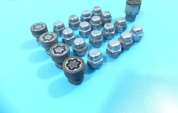 Nissan Qashqai Nuts/bolts IMPRK1320635