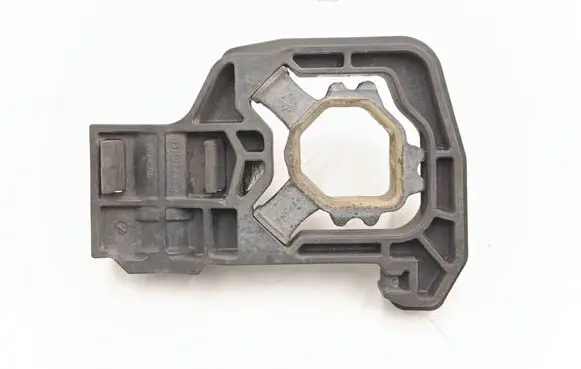 BMW 5 F10 F11 Radiator mount bracket 7575247