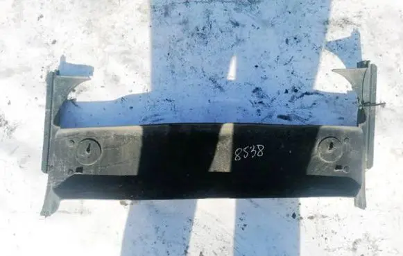 Radiator mount bracket