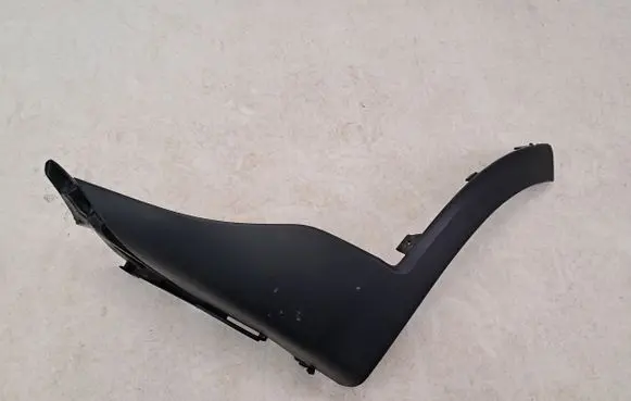 KIA Sorento Front arch trim 86585-C5500 L950