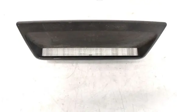 Toyota Avensis T270 Third/center stoplight 8100605010 89078443