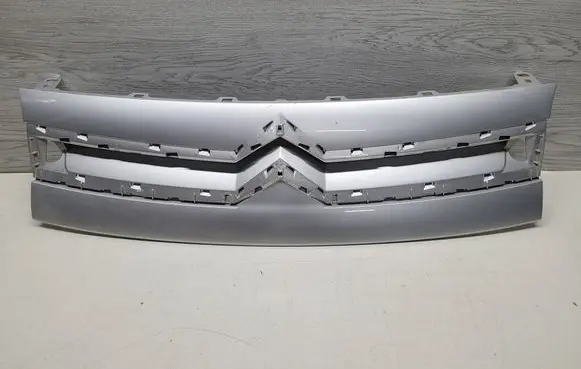 Citroen Berlingo Front bumper upper radiator grill 96818089