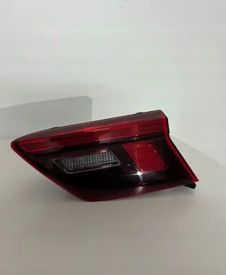 Volkswagen Tiguan Tailgate rear/tail lights 5NA945094