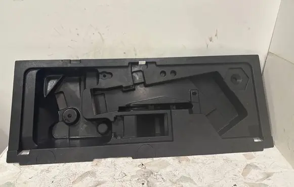 BMW 5 E34 Tool box 8120797 3675