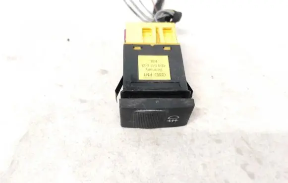Fog light switch
