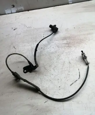 Toyota Corolla Verso AR10 ABS brake wheel speed sensor 0265006
