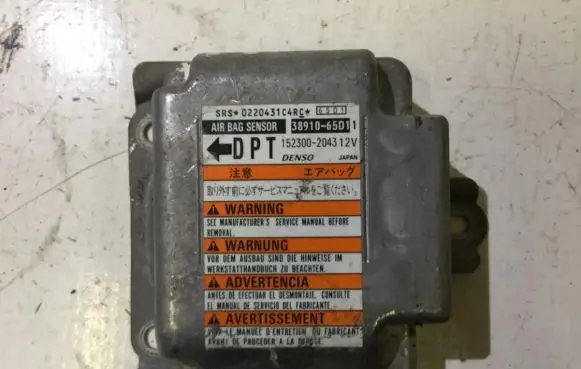 Suzuki Grand Vitara I Airbag control unit/module 3891065d1 152300-204312v