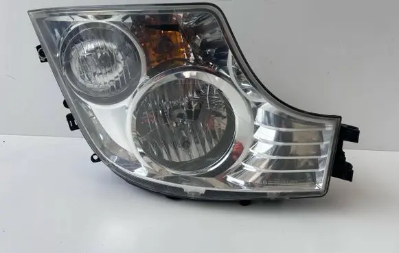Mercedes-Benz Vito Viano W447 Headlight/headlamp 9608200339