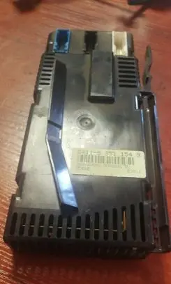 BMW 5 E34 Other control units/modules 8351154