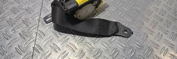 Mercedes-Benz C W204 Rear seatbelt A2048600885