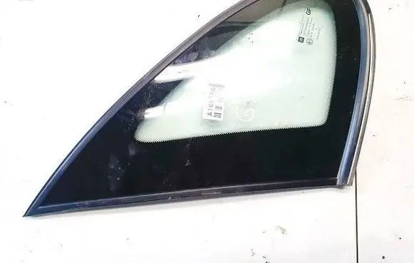 Opel Vectra B Rear side window dot24m68as2