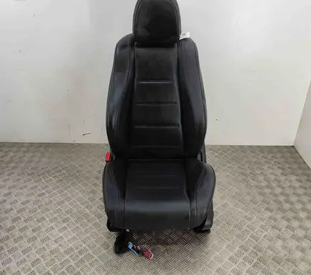 Mercedes-Benz GLE W167 Front driver seat A0009102812