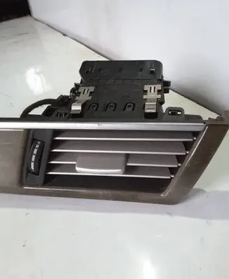 Mercedes-Benz E W212 Dashboard side air vent grill/cover trim A2128300254