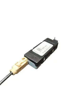 Volkswagen PASSAT B6 Antenna control unit 3C9035552A