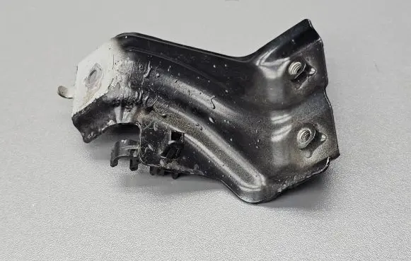 Honda Accord Fender mounting bracket