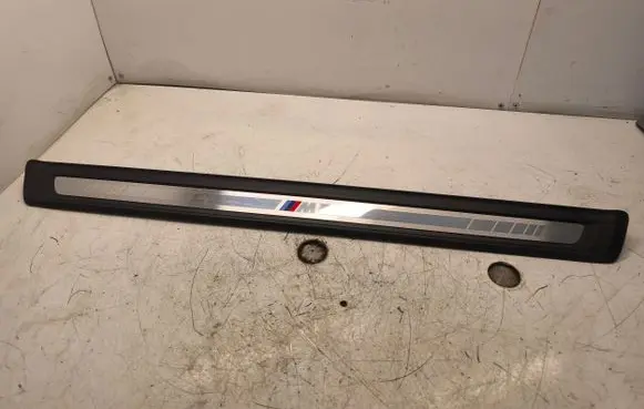 BMW 4 G22 G23 G24 G26 Front sill trim cover 8077315