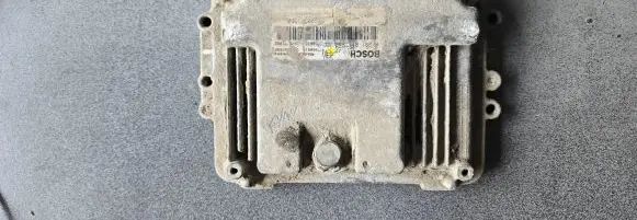 Renault Master II Engine control unit/module 0821011940 8200311550