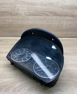 BMW 3 E90 E91 Speedometer (instrument cluster) 9187345 4032180 MPH
