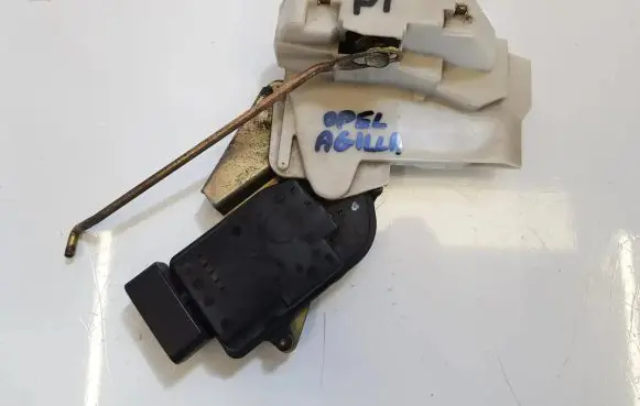 Opel Agila A Rear door lock